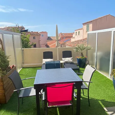 Au Coeur De T2 Climatise Avec Terrasse Et Garage * Бандоль
