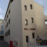 Appartement Au Coeur De T2 Climatise Avec Terrasse Et Garage *