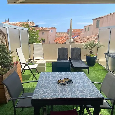 Appartement Au Coeur De T2 Climatise Avec Terrasse Et Garage *